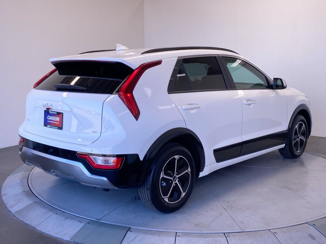 New 2026 Kia Niro FWD image 5