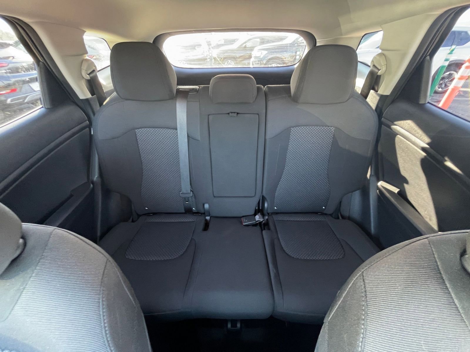 Used 2025 Kia Sportage LX FWD image 37