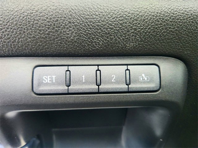 Used 2017 GMC Sierra 1500 SLT w/ SLT Premium Package image 30