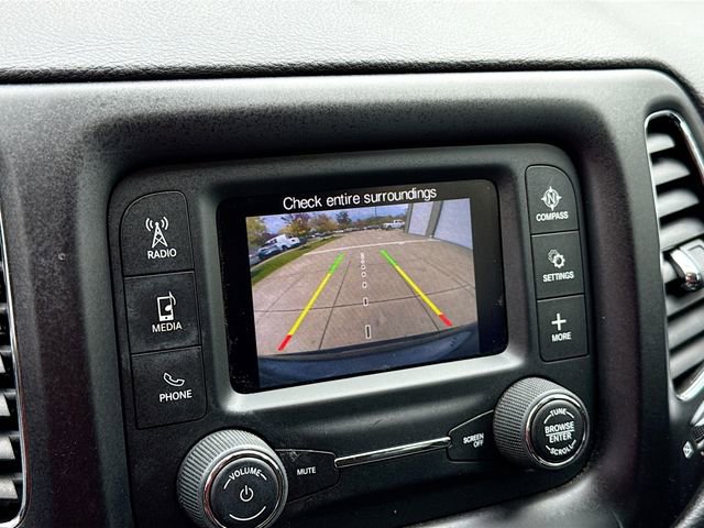 Used 2018 Jeep Compass Latitude image 14