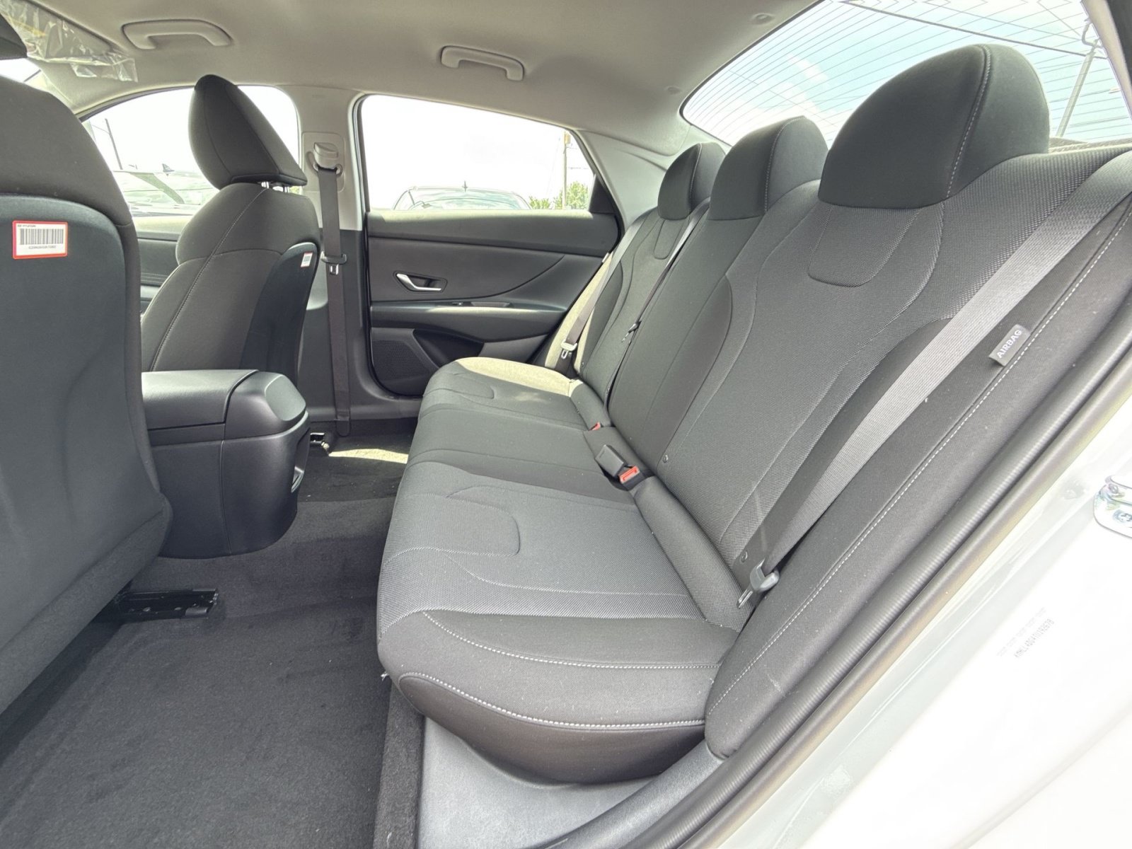 New 2026 Hyundai Elantra SE FWD image 25