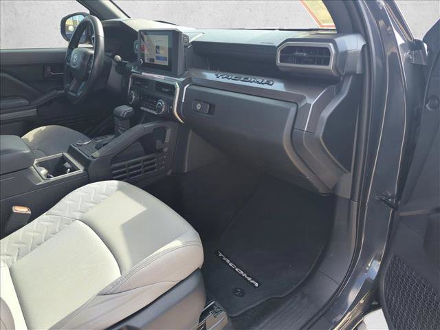 Certified 2025 Toyota Tacoma SR5 image 19