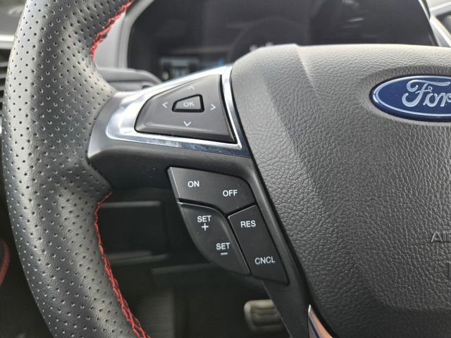 Used 2024 Ford Edge ST-Line w/ Class II Trailer Tow Package AWD/4WD image 20