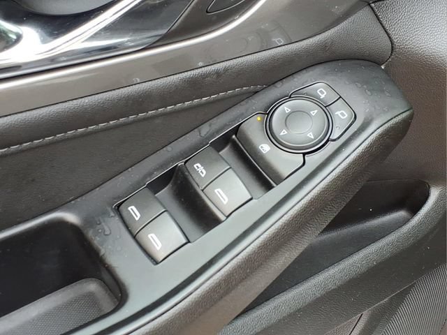 Used 2023 Chevrolet Traverse LT w/ LPO, Floor Liner Package AWD/4WD image 17