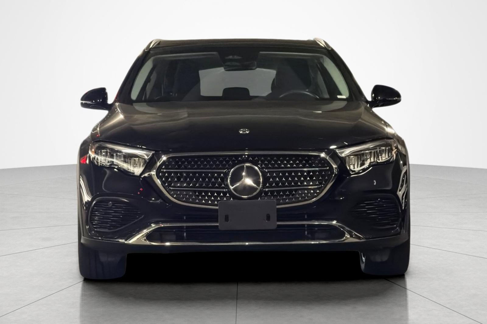 Used 2026 Mercedes-Benz E 450 4MATIC All-Terrain Wagon image 8