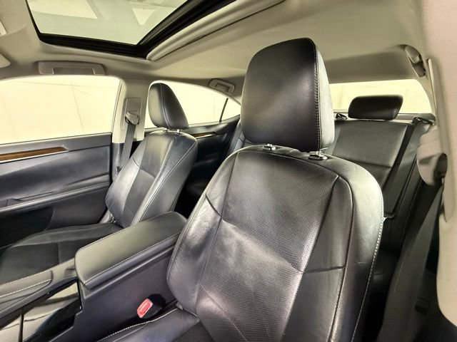 Used 2014 Lexus ES 350 w/ Luxury Package FWD image 16