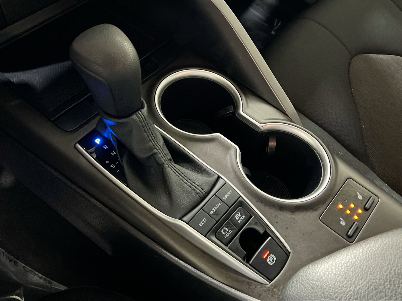 Used 2022 Toyota Camry LE image 20