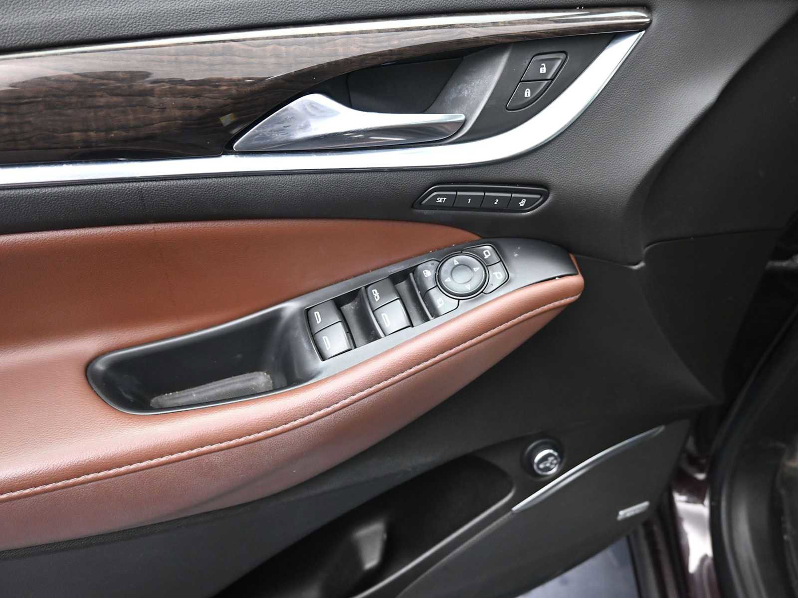 Used 2021 Buick Enclave Avenir w/ Avenir Technology Package image 10