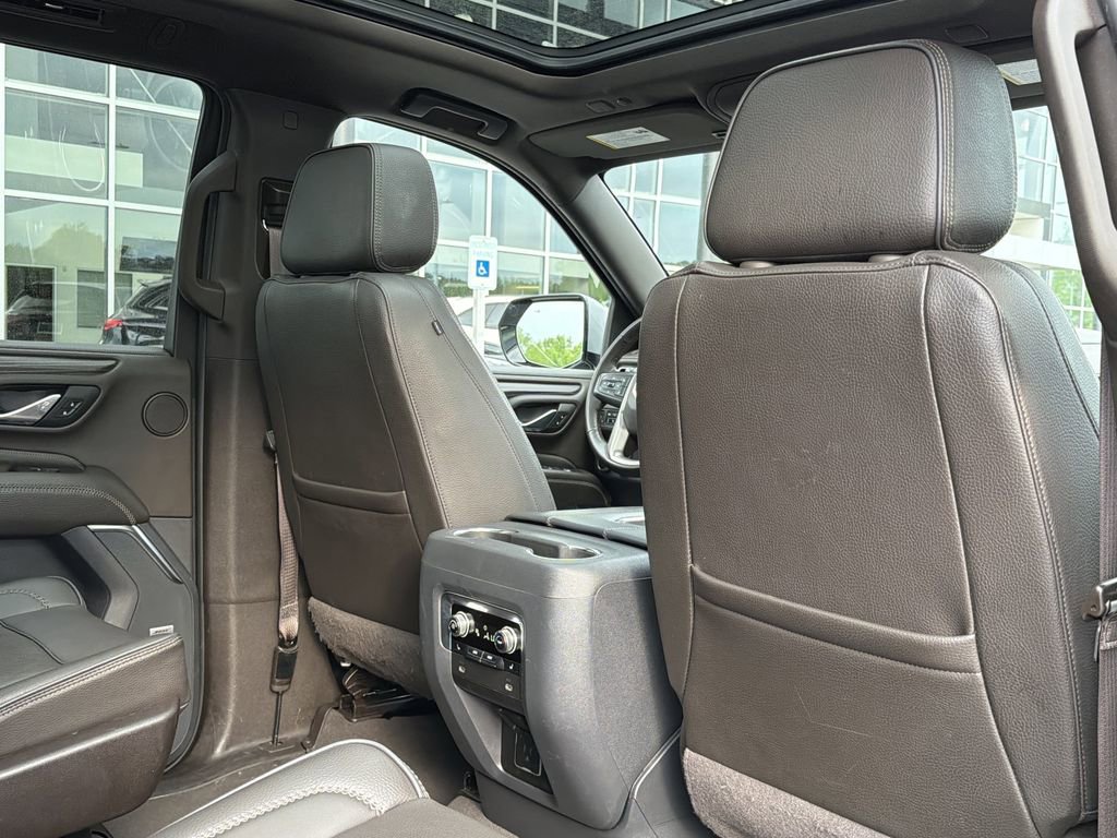 Used 2023 GMC Yukon Denali RWD image 19