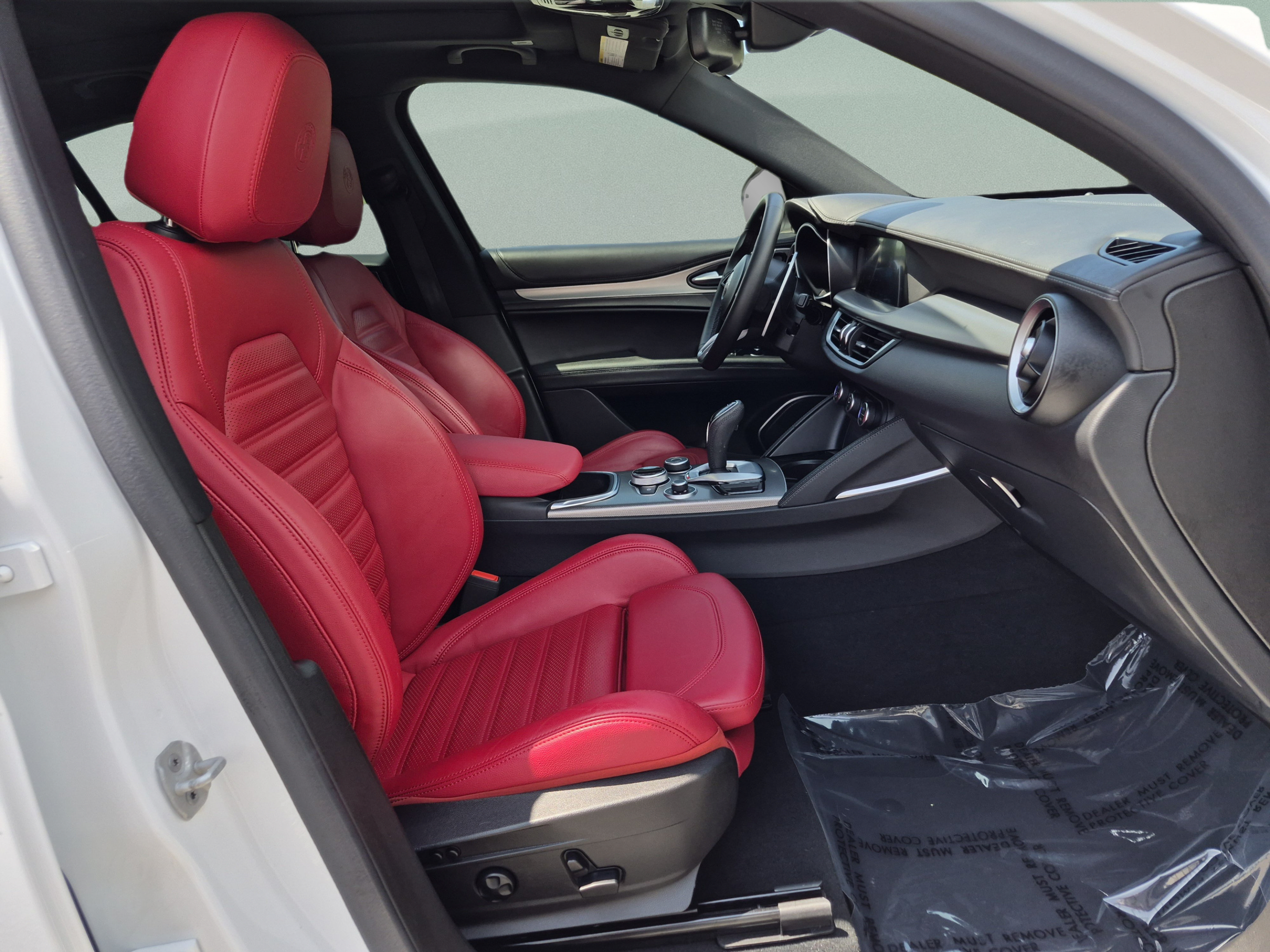Used 2023 Alfa Romeo Stelvio Veloce AWD/4WD image 20