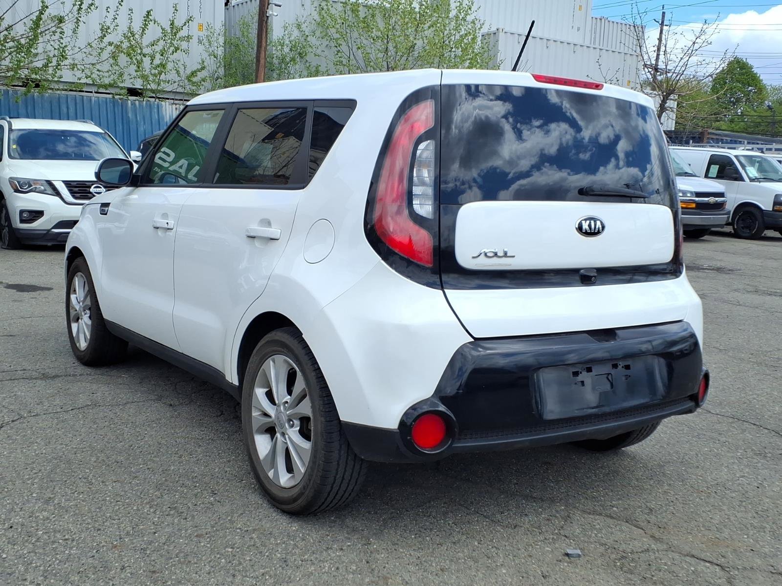 Used 2016 Kia Soul + FWD image 5