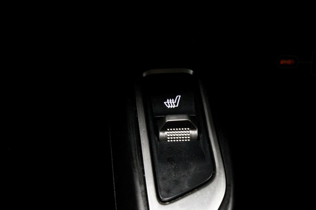 Used 2024 Kia Sorento S FWD image 5
