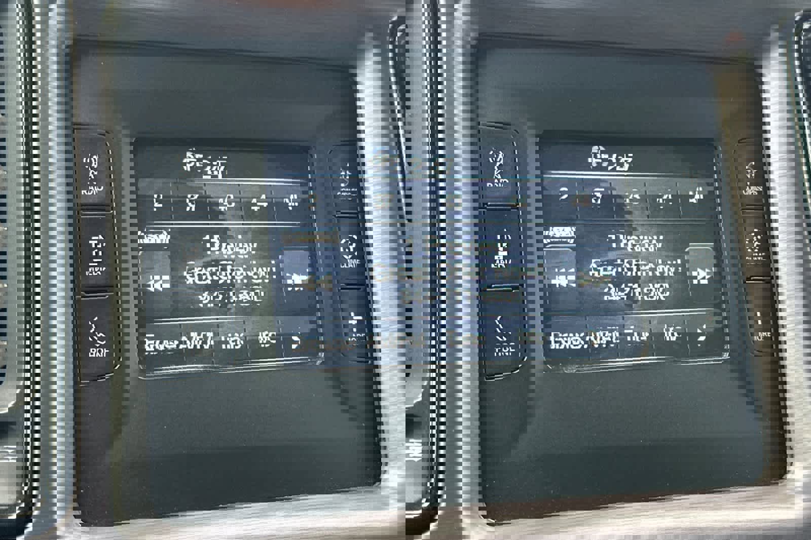 Used 2015 Dodge Challenger R/T w/ Quick Order Package 28B R/T RWD image 17