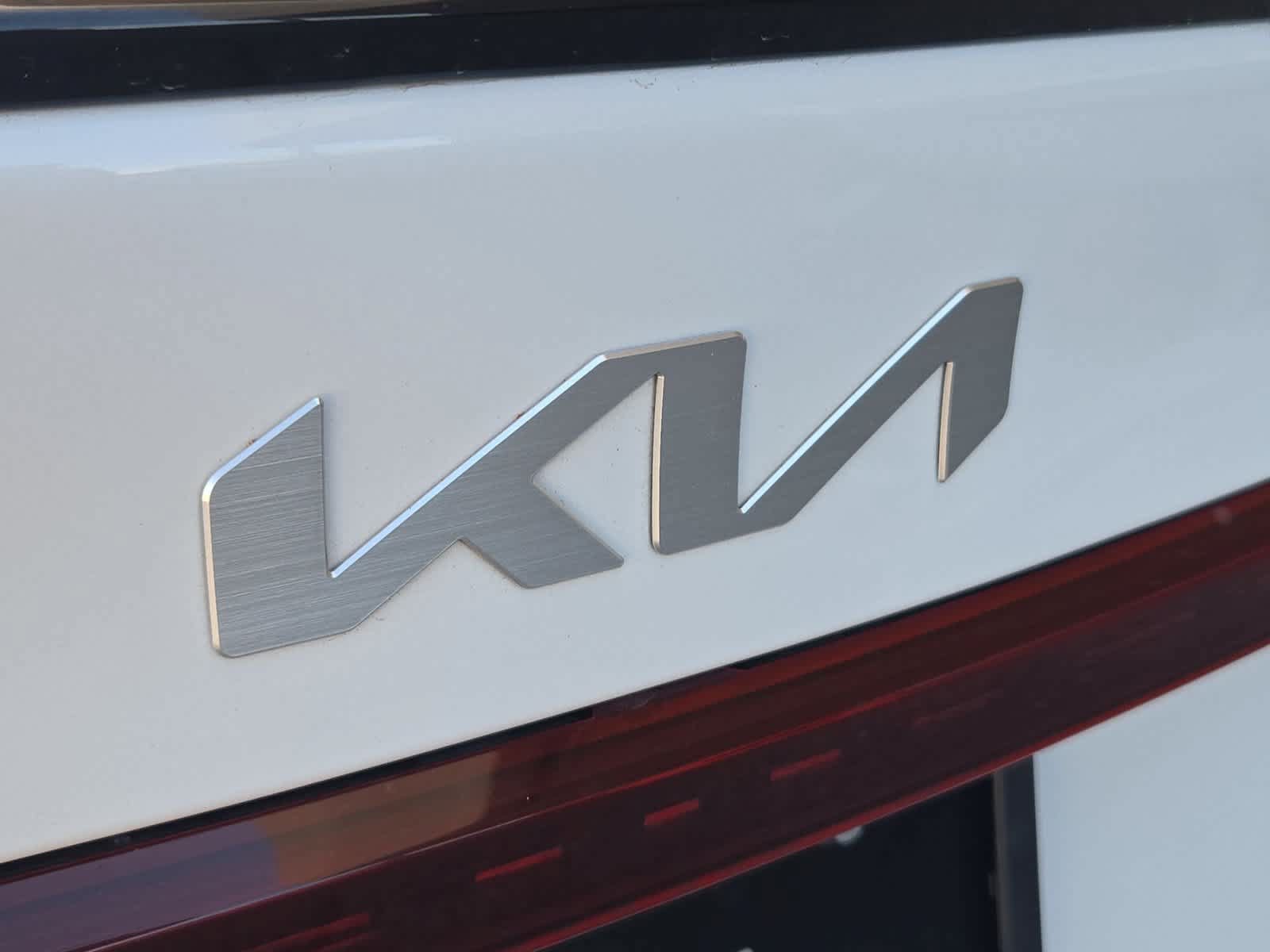 Used 2024 Kia Forte GT-Line FWD image 12