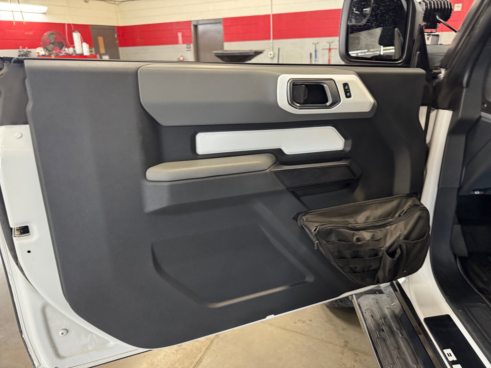 Used 2023 Ford Bronco 2-Door w/ Sasquatch Package AWD/4WD image 13