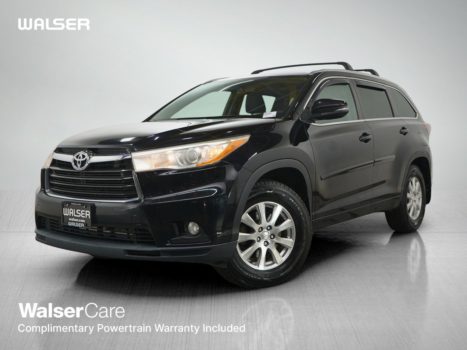 Used 2015 Toyota Highlander XLE AWD/4WD image 1