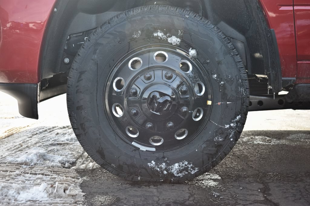 New 2026 RAM 3500 Laramie AWD/4WD image 41