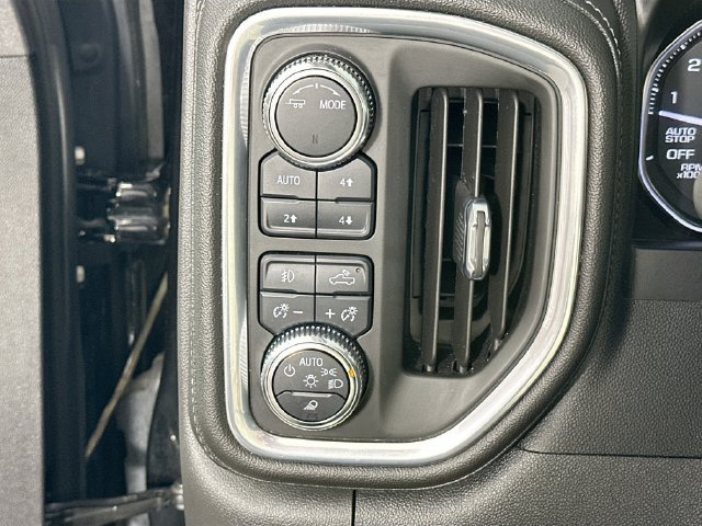 Used 2021 GMC Sierra 1500 SLT w/ X31 Off-Road Package AWD/4WD image 21
