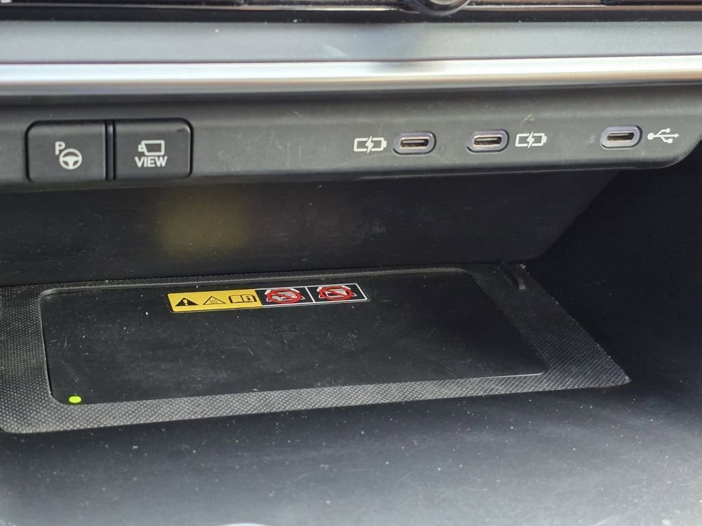 Used 2023 Lexus RZ 450e Premium w/ Technology Package image 9