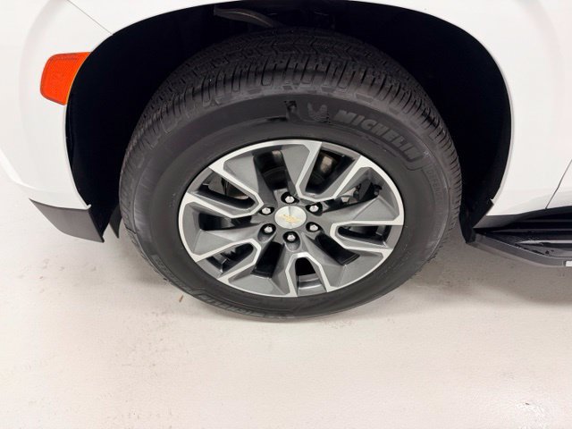 Certified 2021 Chevrolet Tahoe LT w/ LT Signature Package AWD/4WD image 18