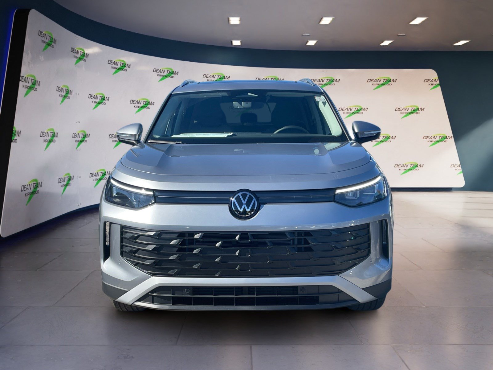 New 2026 Volkswagen Tiguan SE AWD/4WD image 6