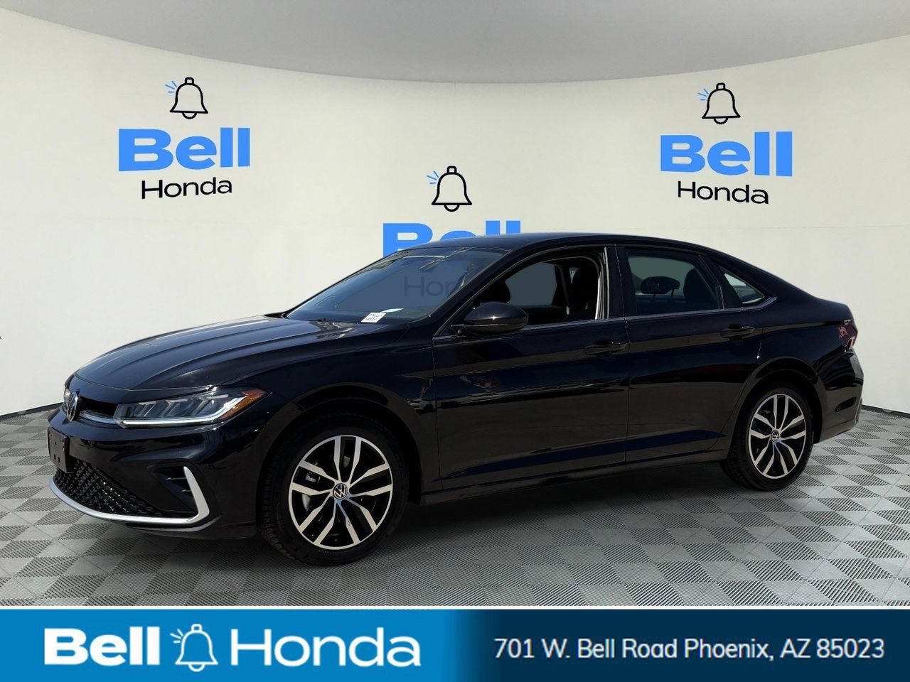 Used 2025 Volkswagen Jetta SE FWD image 1