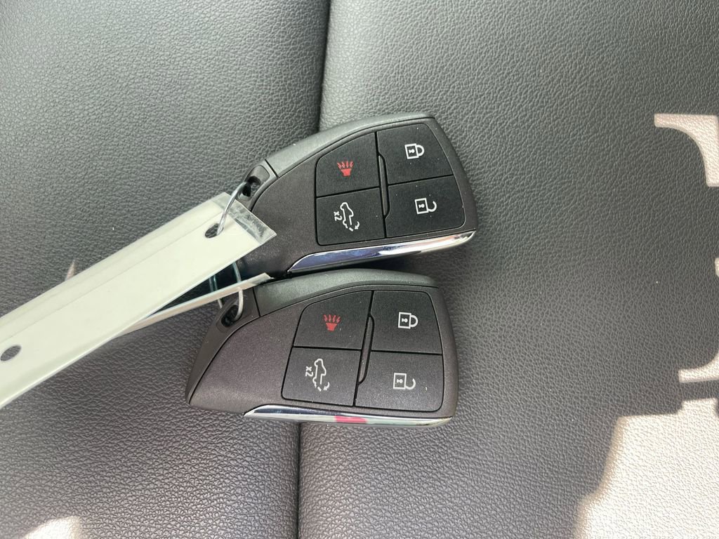 Used 2025 GMC Sierra 2500 Pro w/ Convenience Package image 33