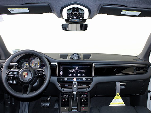 New 2025 Porsche Macan image 13