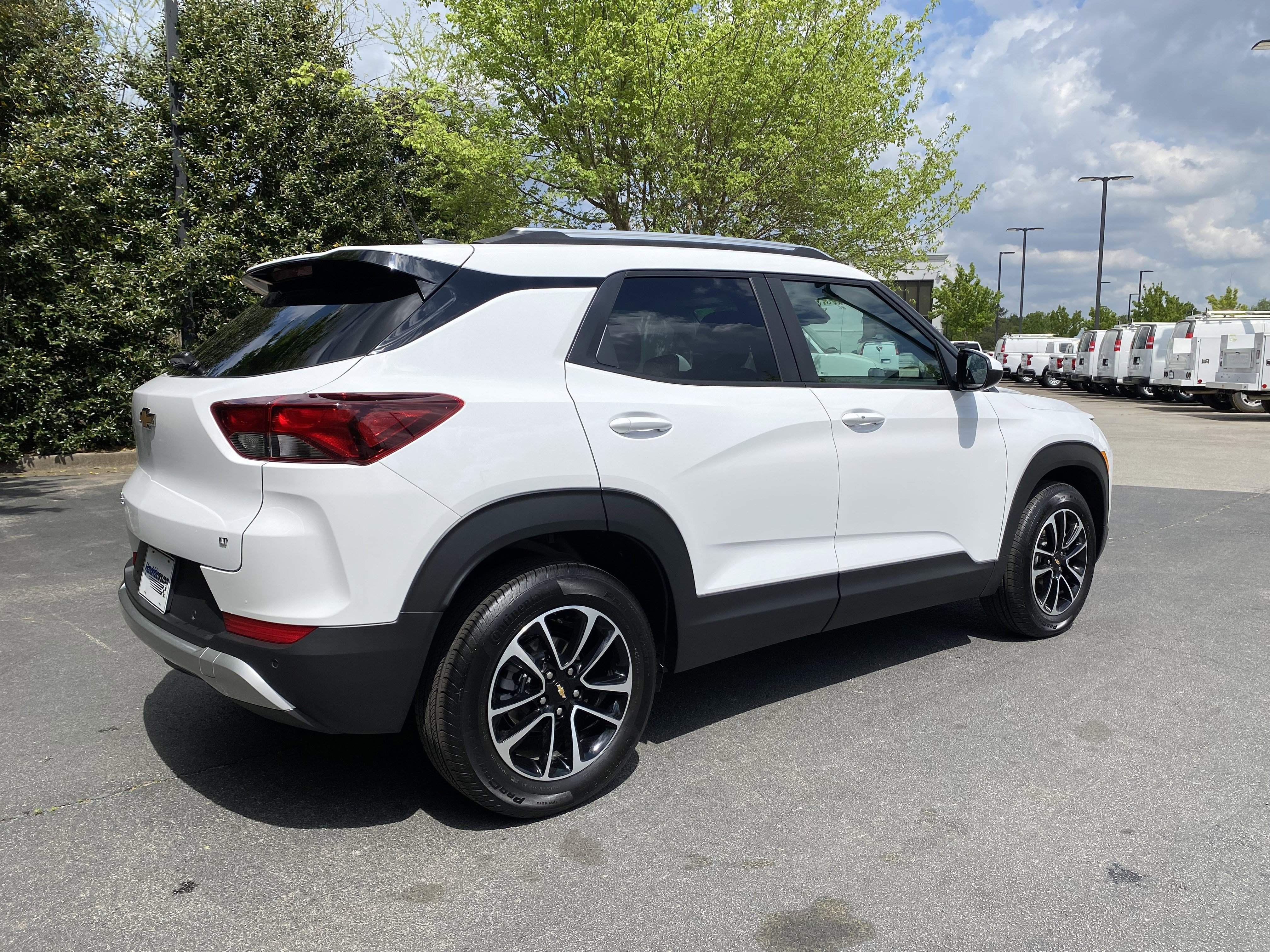 Used 2026 Chevrolet TrailBlazer LT w/ Convenience Package FWD image 9