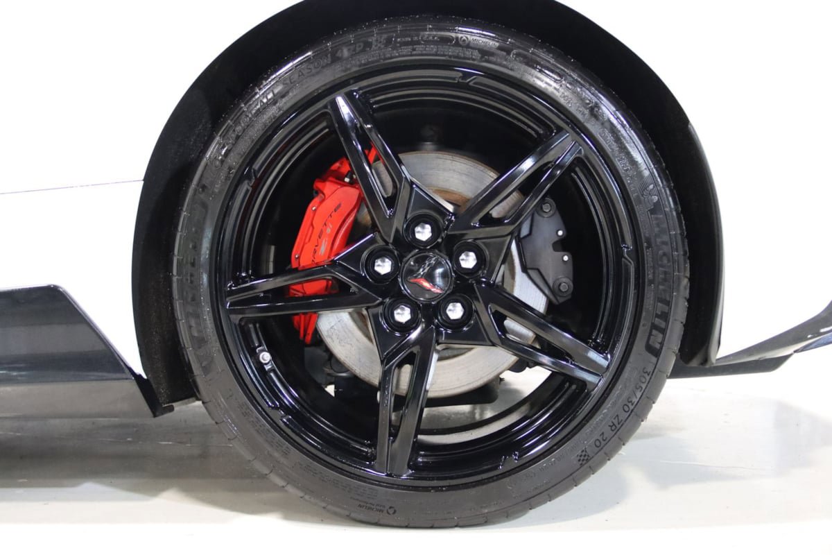Used 2024 Chevrolet Corvette Stingray Premium Conv w/ Z51 Performance Package RWD image 78
