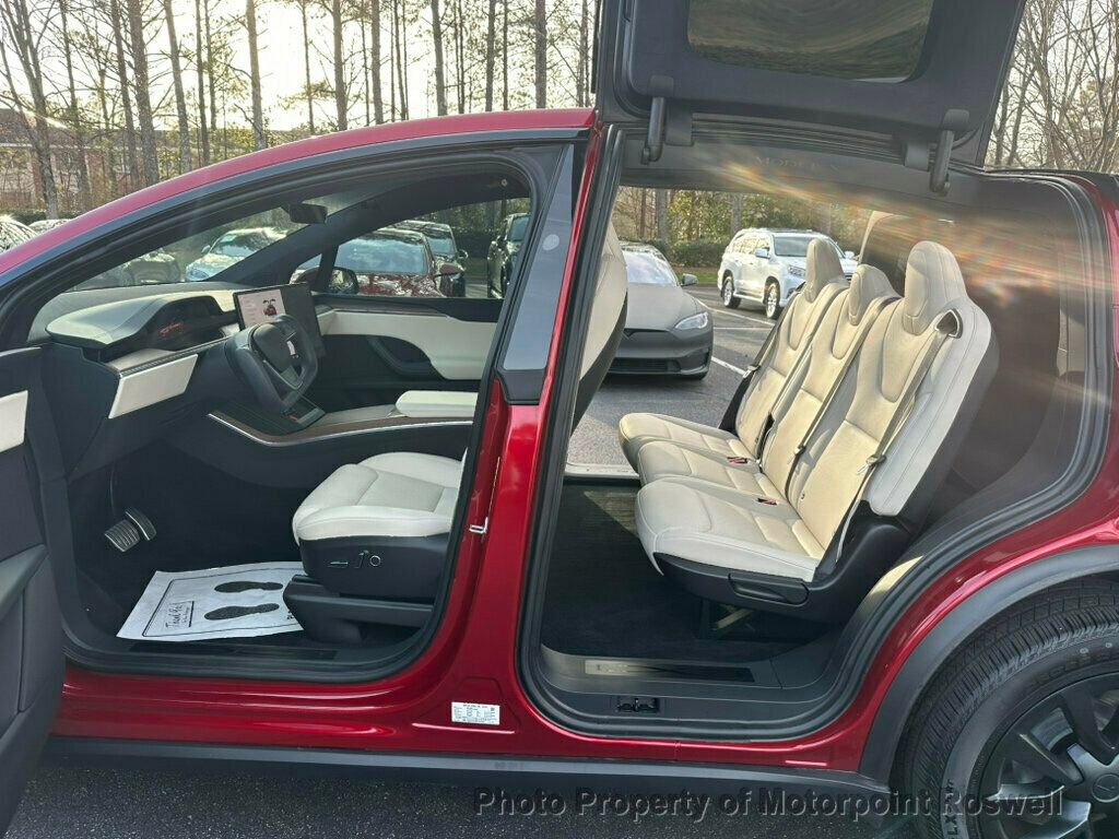 Used 2024 Tesla Model X AWD image 25