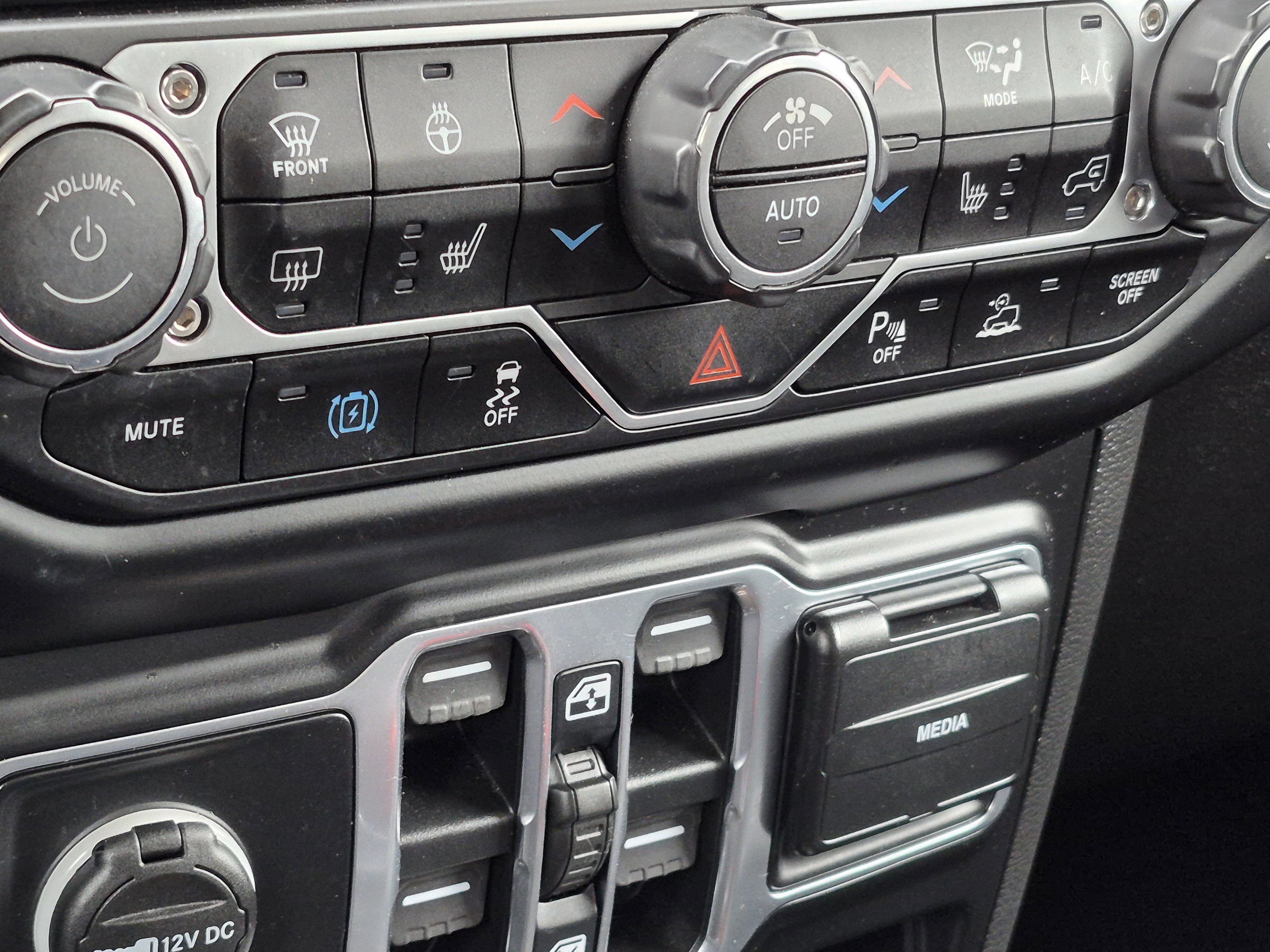 Used 2021 Jeep Wrangler Sahara w/ Cold Weather Group image 24