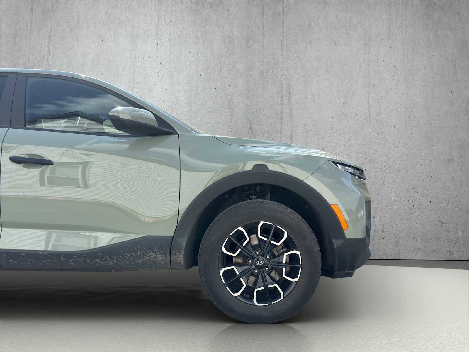 Used 2023 Hyundai Santa Cruz SE image 23