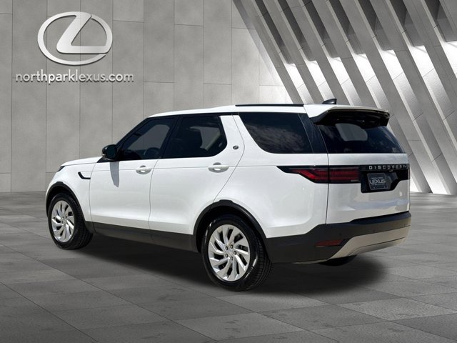 Used 2024 Land Rover Discovery S AWD/4WD image 2