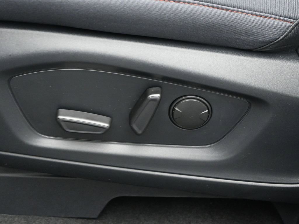 New 2026 Ford Explorer Active image 8