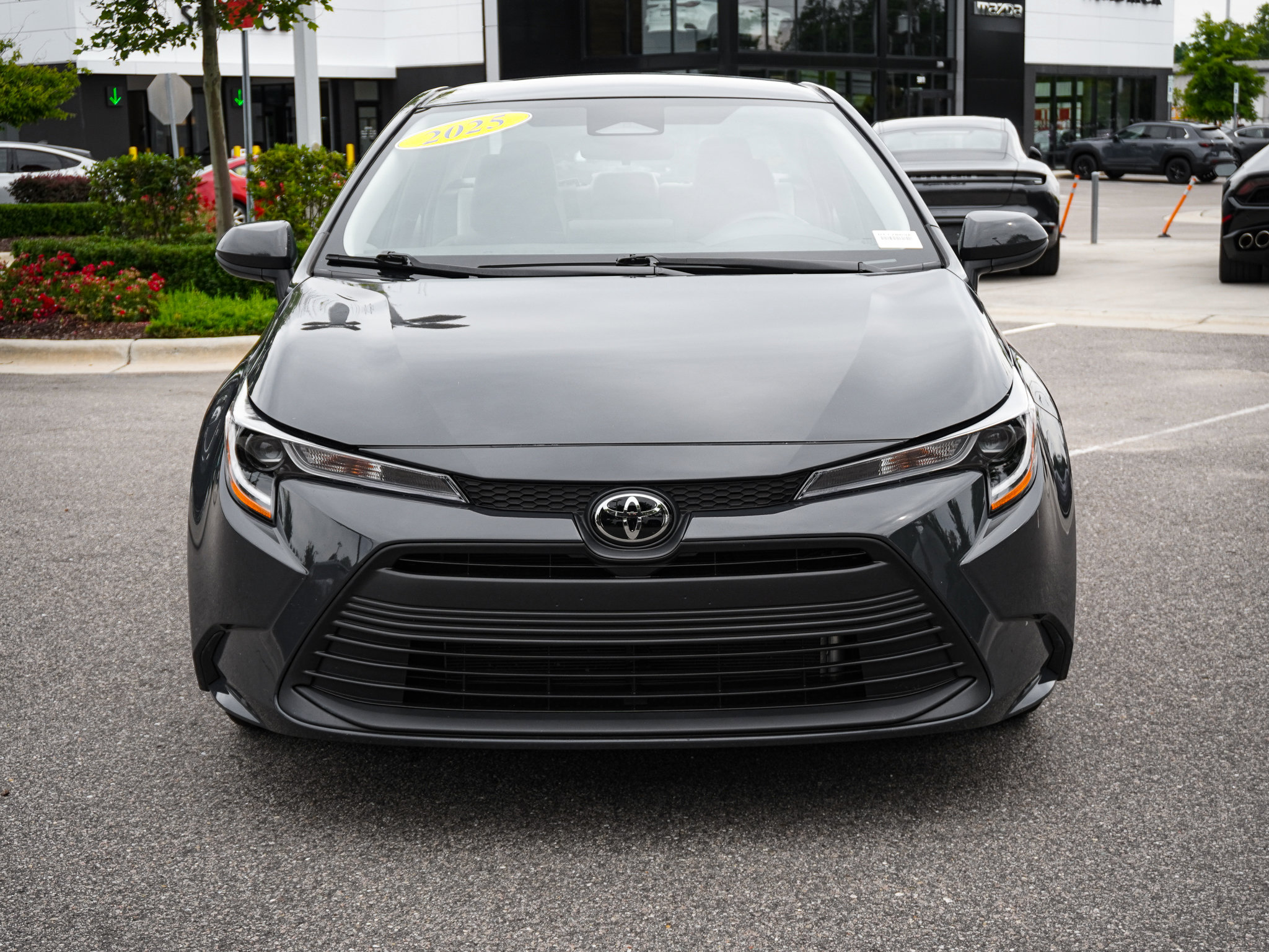 Used 2025 Toyota Corolla LE FWD image 3