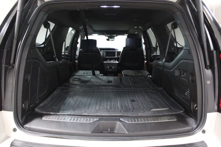 Used 2023 GMC Yukon XL Denali Ultimate w/ LPO, Floor Liner Package image 16