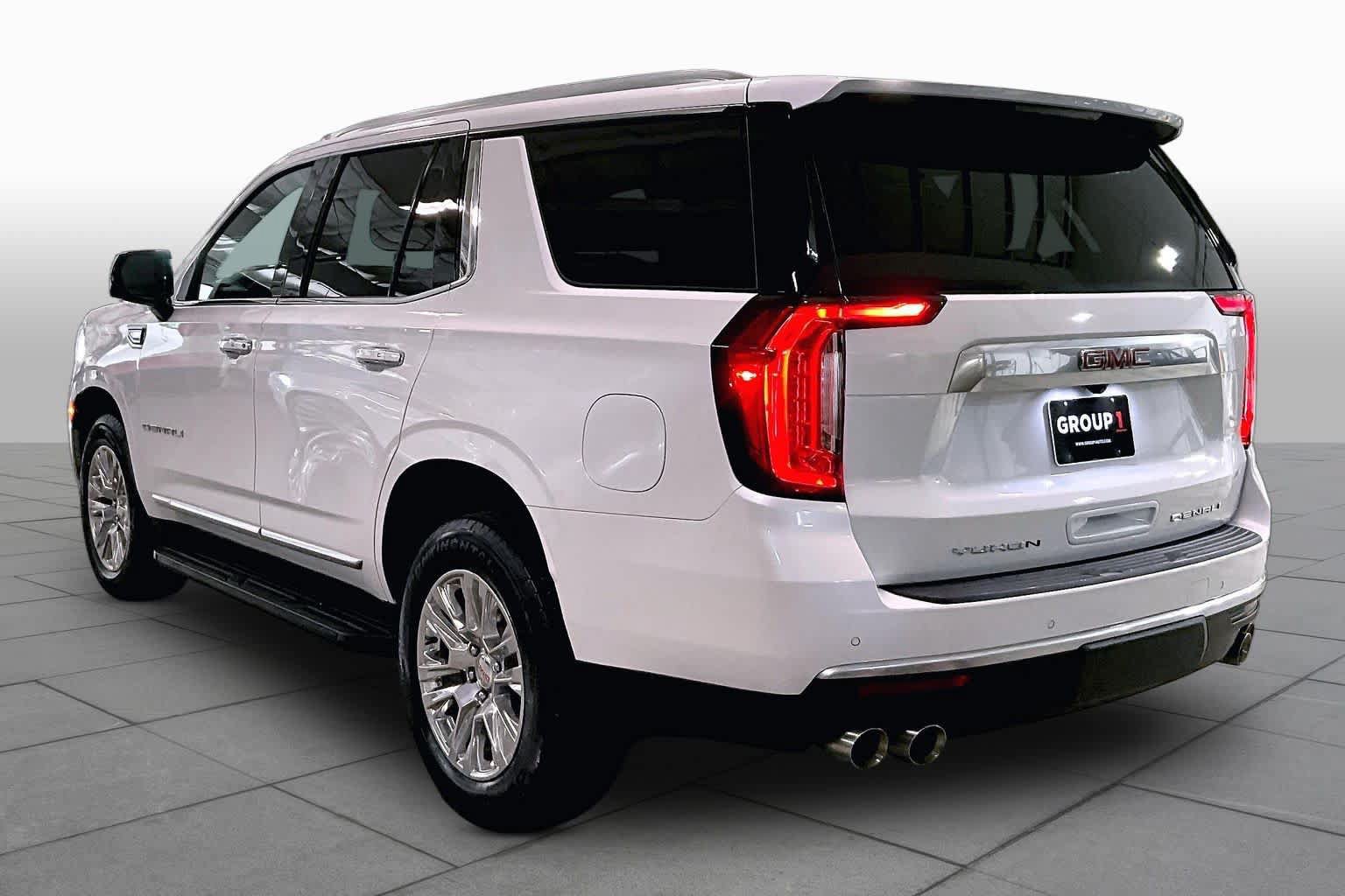 Used 2024 GMC Yukon Denali AWD/4WD image 12
