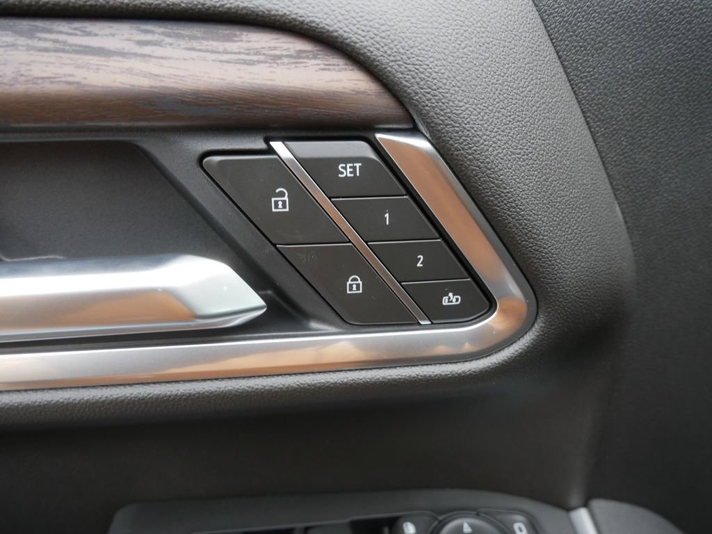 Used 2026 GMC Sierra 3500 SLT w/ SLT Premium Package image 16