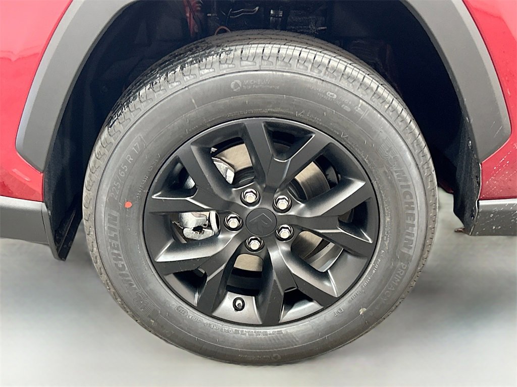 New 2025 Toyota RAV4 LE image 8