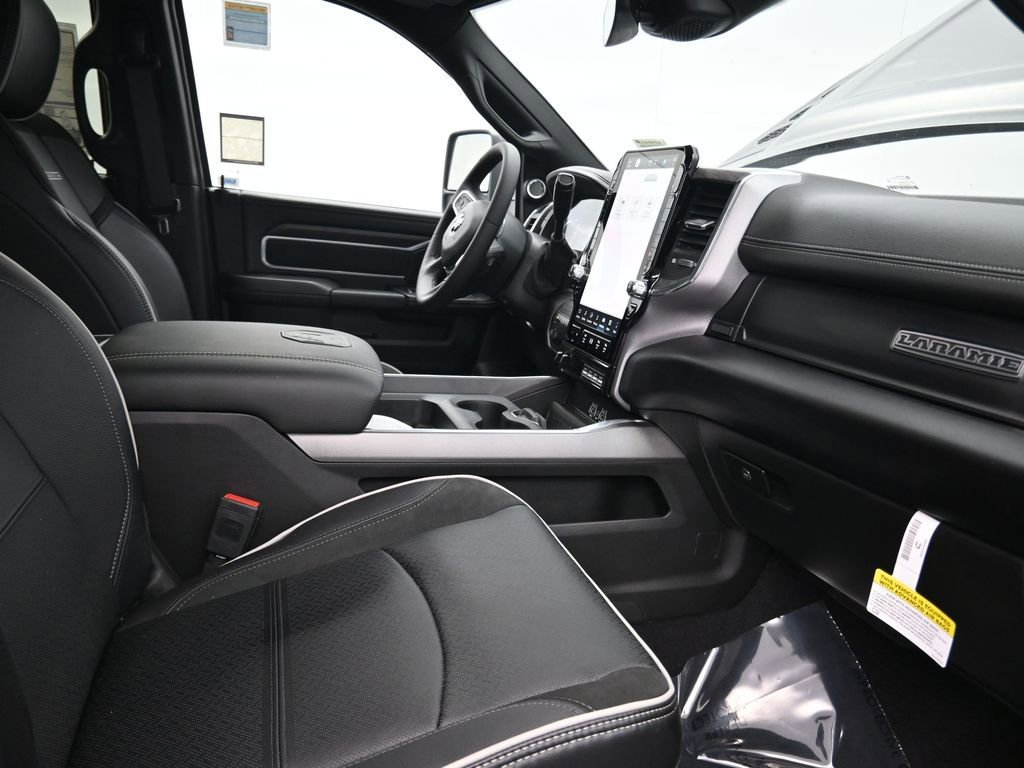 New 2025 RAM 2500 Laramie image 17