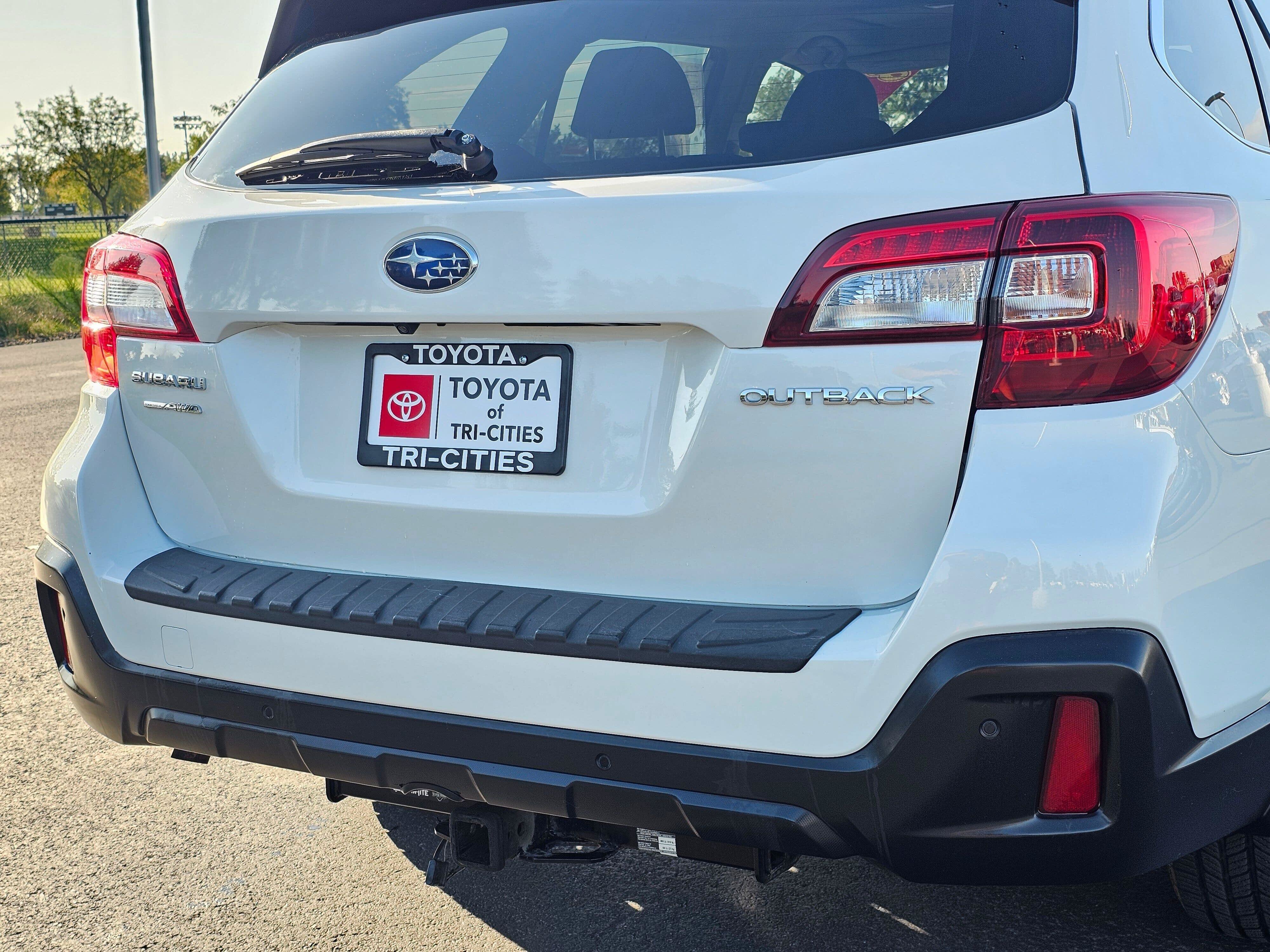 Used 2018 Subaru Outback 2.5i Limited AWD/4WD image 13