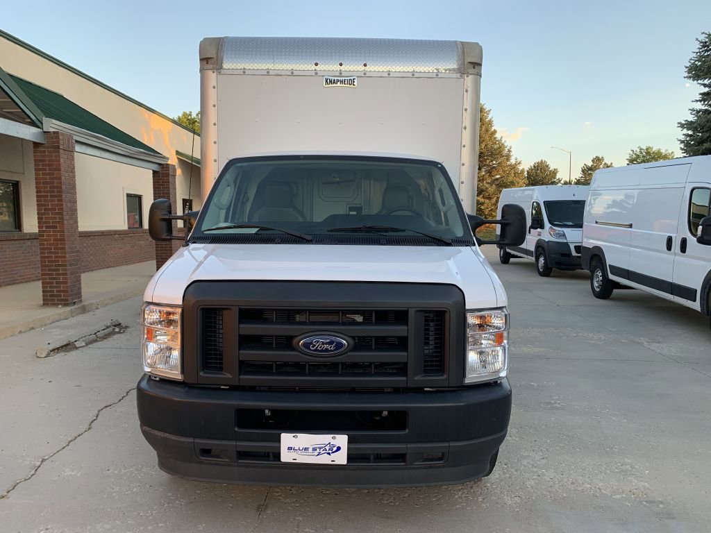 Used 2023 Ford E-450 and Econoline 450 Super Duty w/ Power Windows & Locks Group image 9