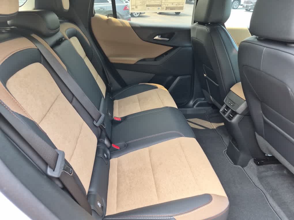 New 2026 Chevrolet Equinox ACTIV w/ Convenience Package III AWD/4WD image 42