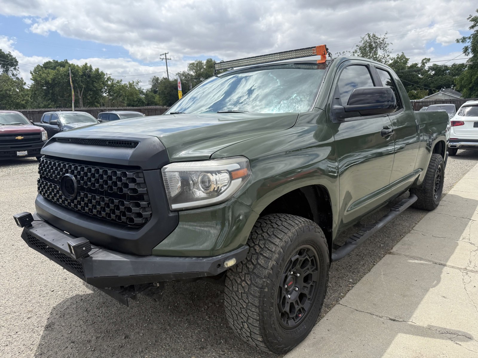Used 2014 Toyota Tundra SR5 w/ SR5 Upgrade Package