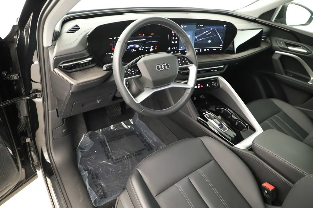 Certified 2025 Audi Q5 Premium AWD/4WD image 15
