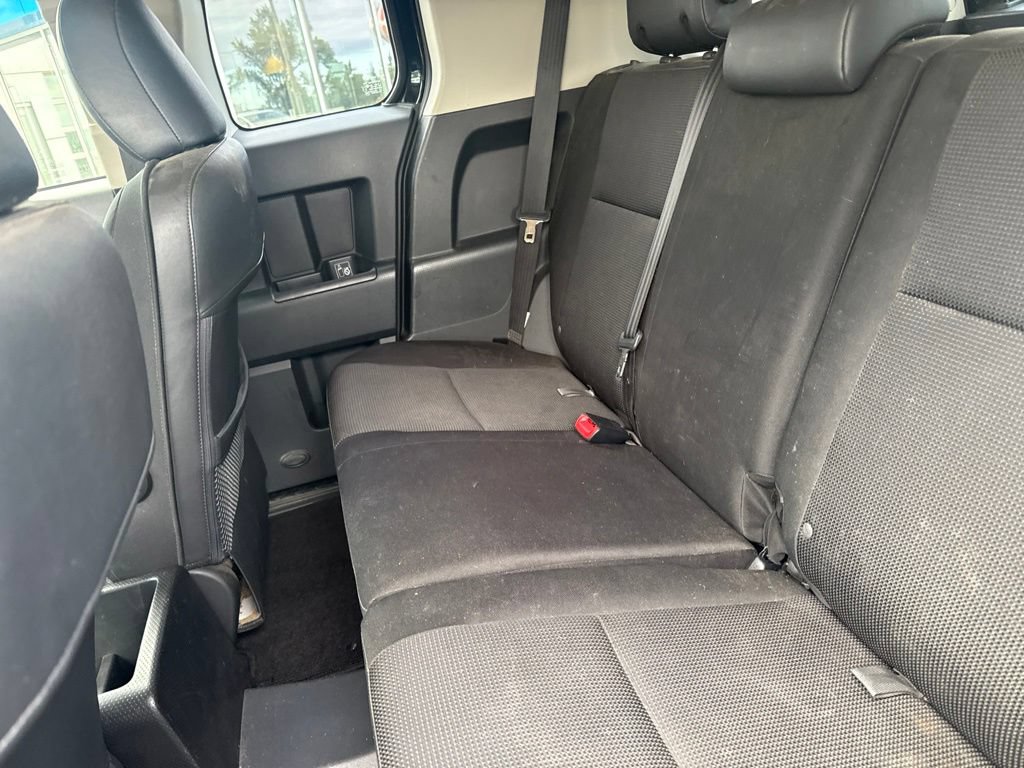 Used 2014 Toyota FJ Cruiser 4WD w/ Convenience Package image 23