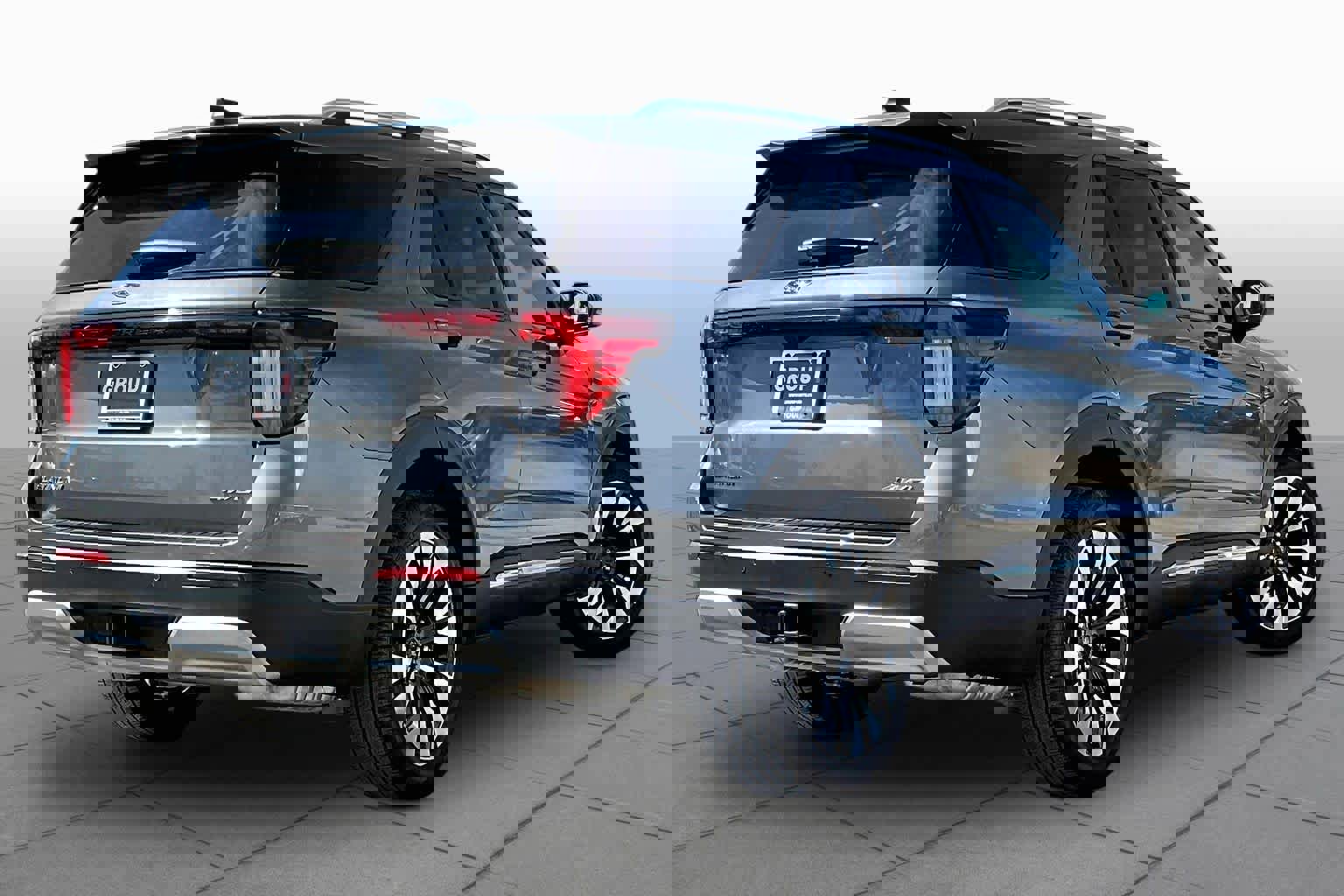 Used 2025 Ford Explorer Platinum w/ LUX Leather Package image 13