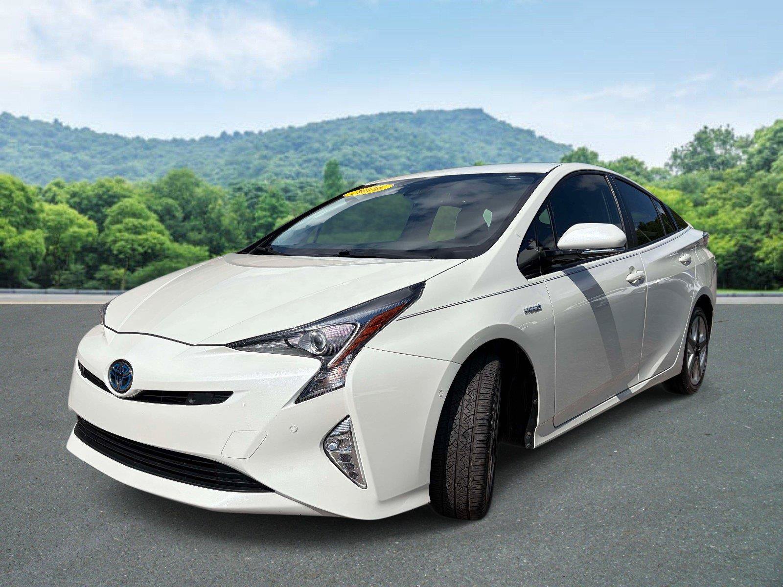 Used 2016 Toyota Prius Four Touring w/ Premium Convenience Package FWD image 23