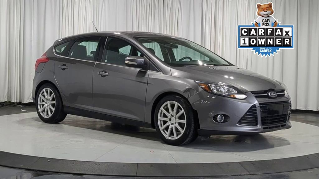 Used 2014 Ford Focus Titanium FWD image 2